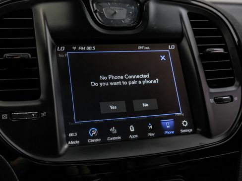 Used 2022 Chrysler 300 S image 41