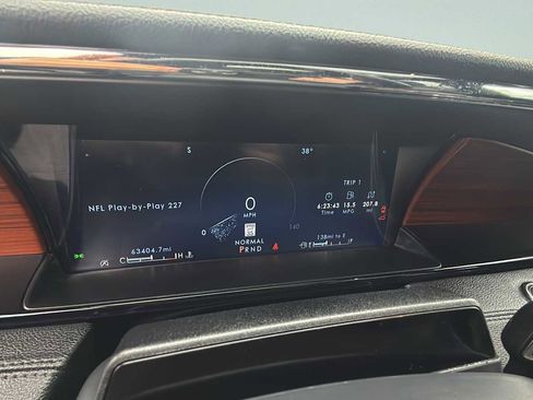 Used 2023 Lincoln Navigator Reserve image 22