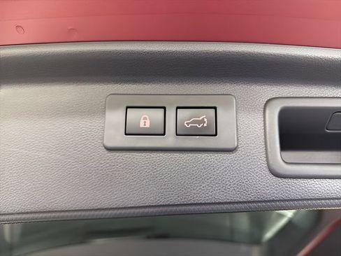 Certified 2022 Subaru Forester Limited w/ Popular Package #2 image 40