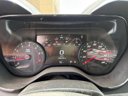 Used 2017 Chevrolet Camaro SS RWD image 2
