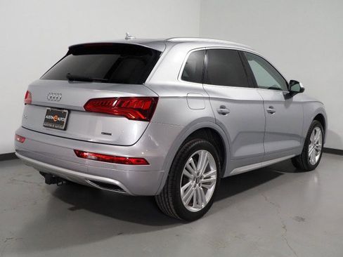 Used 2020 Audi Q5 Premium Plus w/ Premium Plus Package image 6