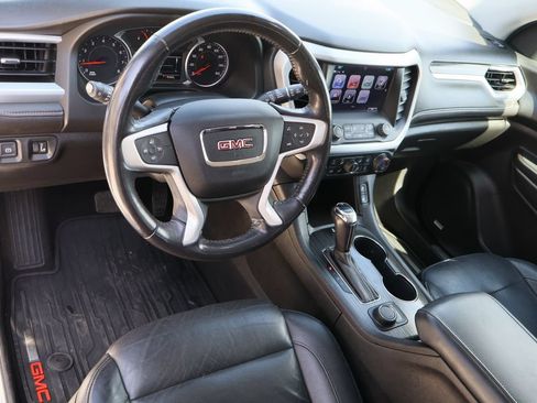 Used 2018 GMC Acadia SLT AWD/4WD image 11