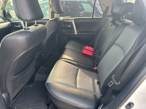 Used 2014 Toyota 4Runner SR5 Premium image 6