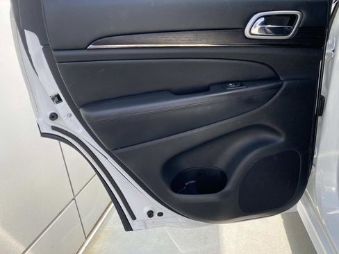Used 2018 Jeep Grand Cherokee High Altitude image 13
