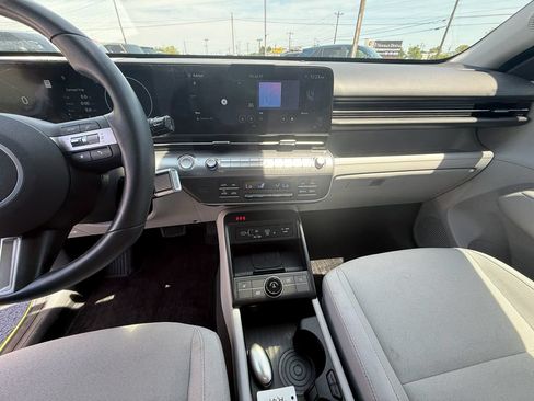 Used 2024 Hyundai Kona SEL w/ Convenience Package AWD/4WD image 15