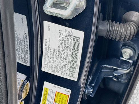 Certified 2025 Honda Accord SE image 37