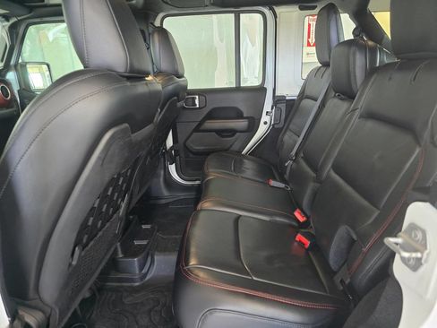 Used 2019 Jeep Wrangler Unlimited Rubicon AWD/4WD image 25