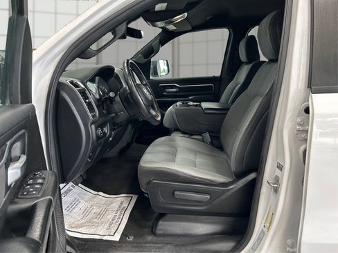 Used 2024 RAM 1500 Big Horn AWD/4WD image 9