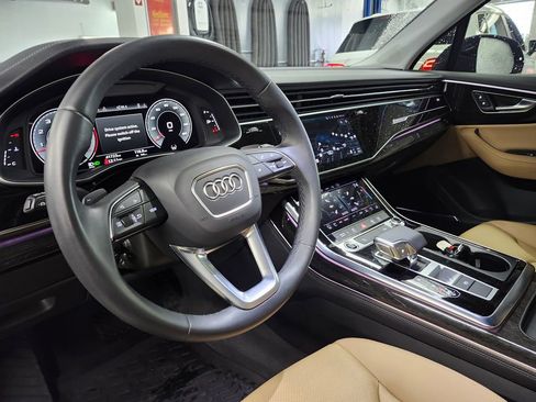 Used 2023 Audi Q7 3.0T Premium Plus w/ Premium Plus Package AWD/4WD image 7