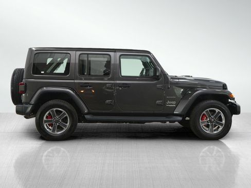 Used 2018 Jeep Wrangler Unlimited Sahara image 6