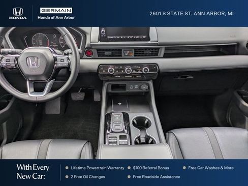 Used 2025 Honda Pilot Touring image 14