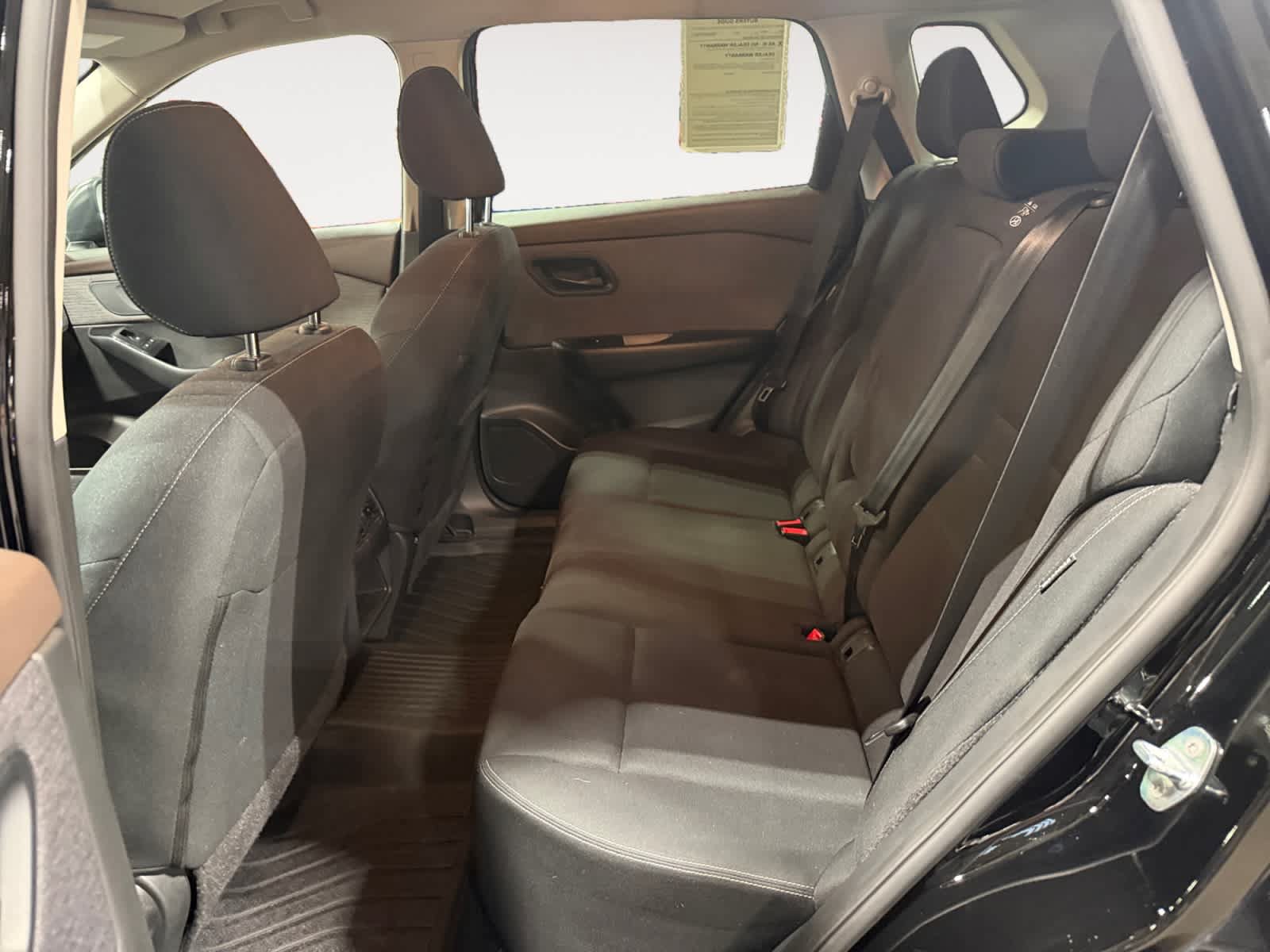 Used 2023 Nissan Rogue S FWD image 14