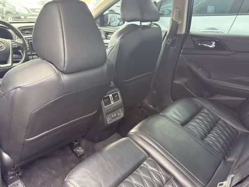 Used 2023 Nissan Maxima Platinum w/ Sport Mat Group FWD image 27
