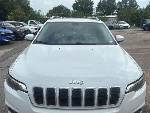 Used 2019 Jeep Cherokee Limited AWD/4WD image 10