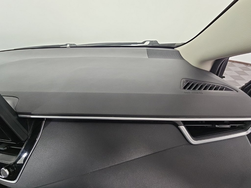 Used 2024 Toyota Corolla LE FWD image 25