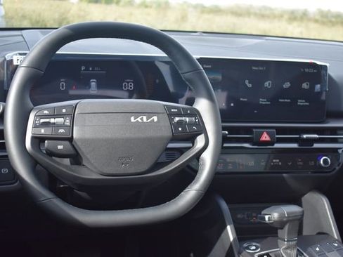New 2026 Kia Sportage EX w/ EX Panorama Roof Package FWD image 20