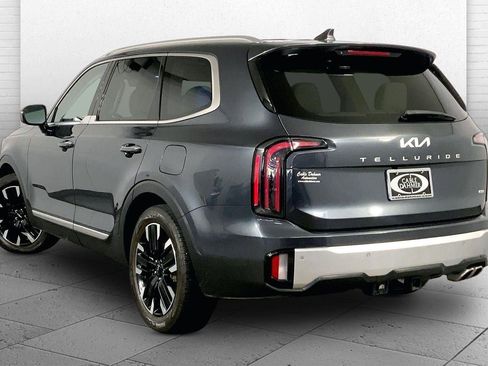 Used 2024 Kia Telluride SX Prestige w/ Towing Package AWD/4WD image 11