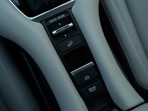 Used 2026 Honda HR-V EX-L image 28