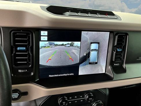 Certified 2022 Ford Bronco Wildtrak AWD/4WD image 16