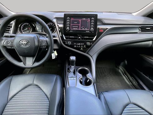 Used 2024 Toyota Camry SE FWD image 16