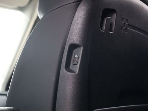 Certified 2025 Hyundai Santa Fe SEL image 23