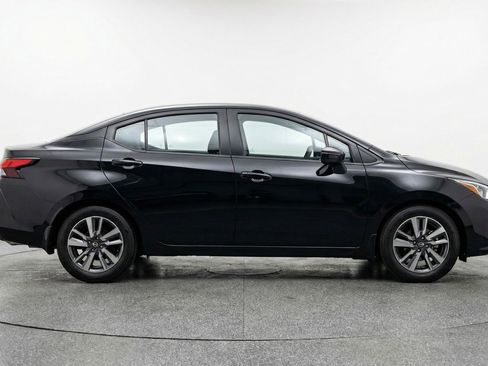 Used 2025 Nissan Versa SV FWD image 11