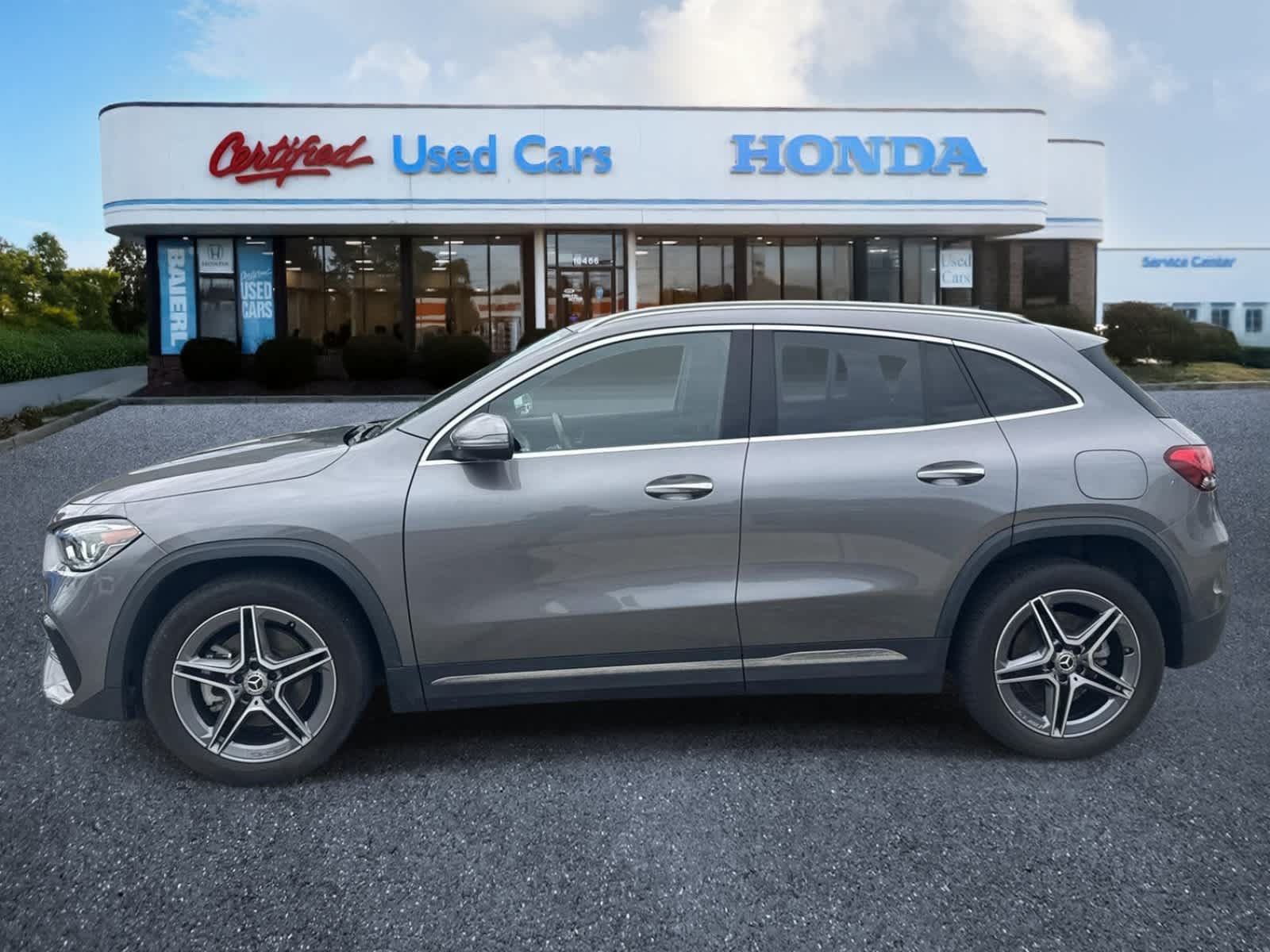 Used 2023 Mercedes-Benz GLA 250 4MATIC image 2