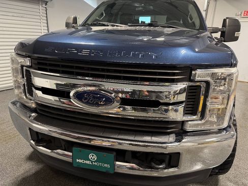 Used 2017 Ford F250 XLT w/ Snow Plow Prep Package AWD/4WD image 4
