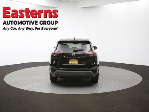 Used 2022 Nissan Rogue SV AWD/4WD image 30