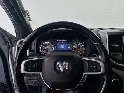 Used 2019 RAM 1500 Big Horn AWD/4WD image 11