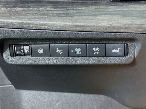 Used 2023 Nissan Ariya FWD image 17