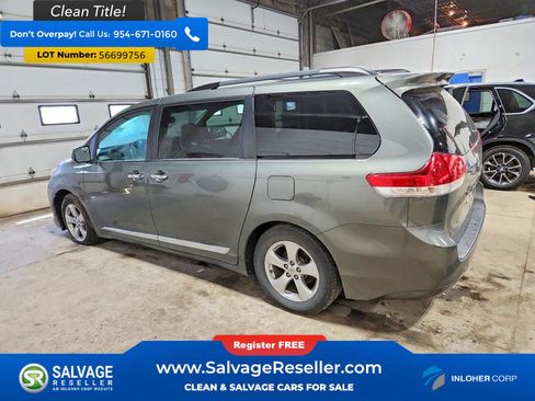 Used 2011 Toyota Sienna LE FWD image 3