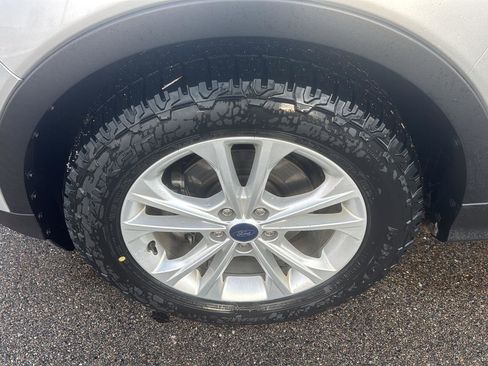 Used 2018 Ford Escape SE image 10