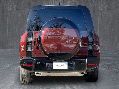 New 2026 Land Rover Defender 130 X-Dynamic SE AWD/4WD image 4