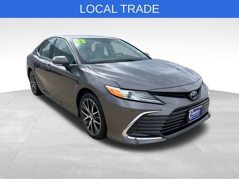 Used 2023 Toyota Camry XLE w/ Cold Weather Package FWD image 9