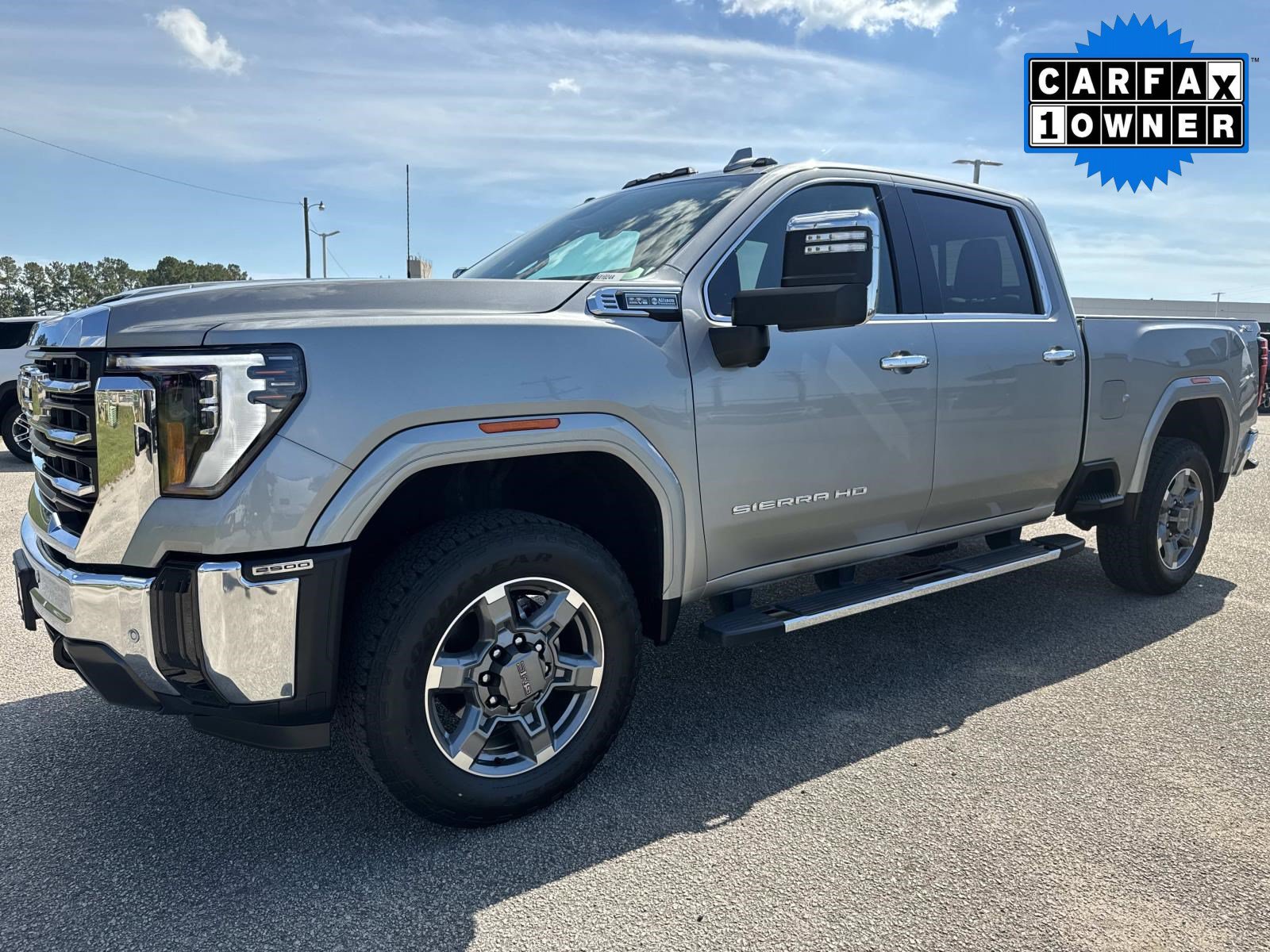 Used 2025 GMC Sierra 2500 SLT w/ SLT Premium Package AWD/4WD image 8