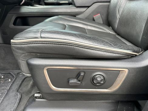 Used 2019 RAM 1500 Limited image 12