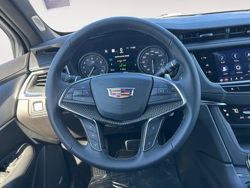 New 2026 Cadillac XT5 Sportv w/ LPO, Onyx Lite Package AWD/4WD image 14