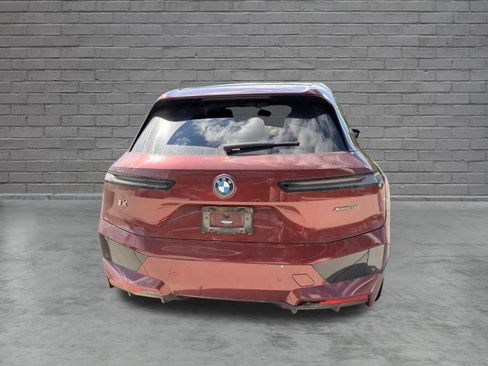 Used 2022 BMW iX xDrive50 w/ Premium Package AWD/4WD image 7