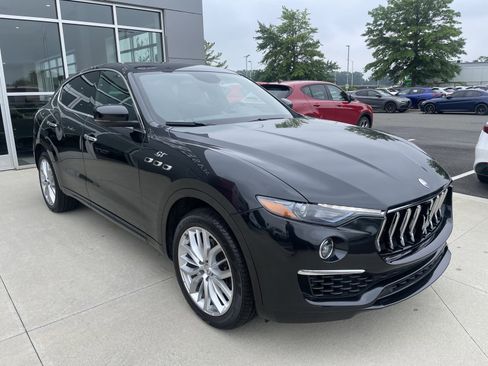 Used 2022 Maserati Levante GT image 3