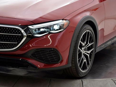 Used 2025 Mercedes-Benz E 450 4MATIC All-Terrain Wagon image 11