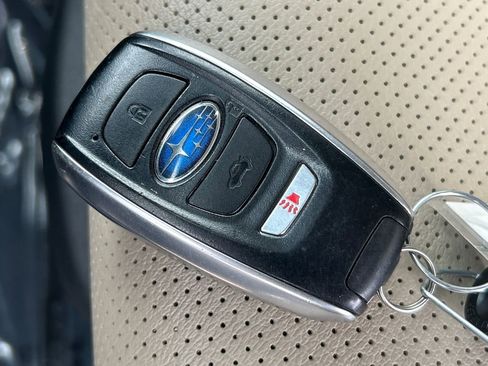 Used 2022 Subaru Outback Limited XT image 32