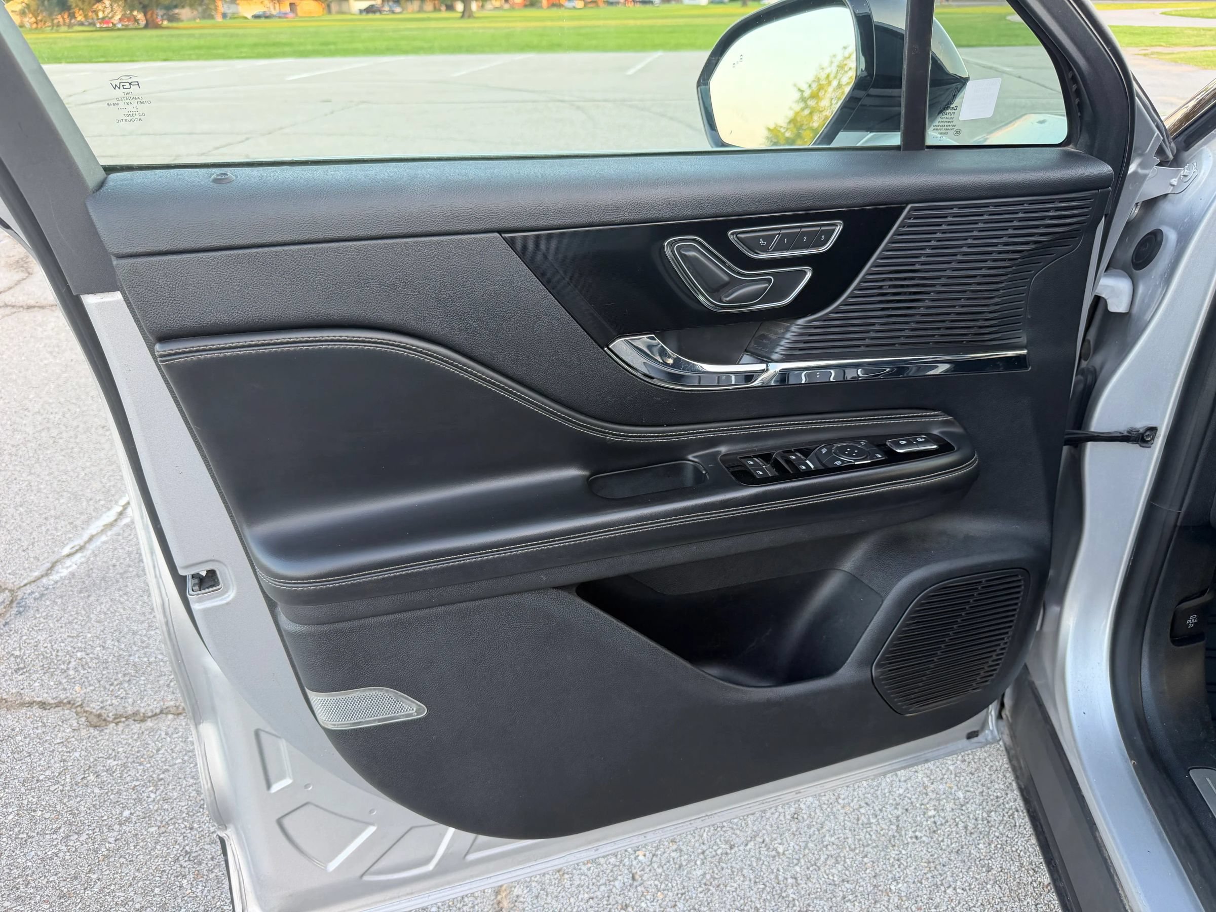 Used 2020 Lincoln Corsair FWD image 25