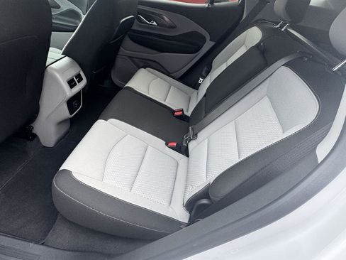 Used 2023 GMC Terrain SLE w/ Driver Convenience Package image 14