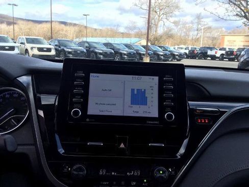 Used 2023 Toyota Camry LE image 21