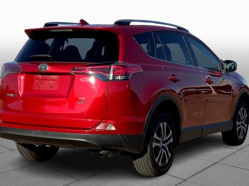 Used 2016 Toyota RAV4 LE AWD/4WD image 13