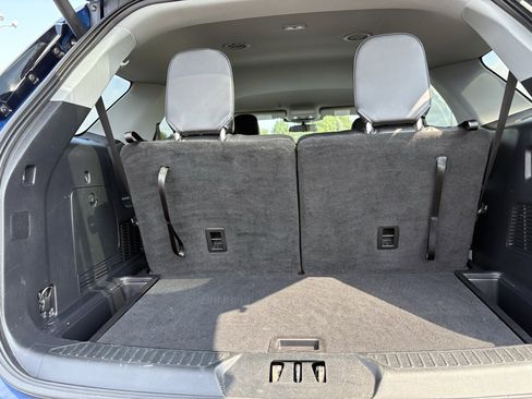 Used 2022 Ford Explorer XLT w/ Equipment Group 202A image 33