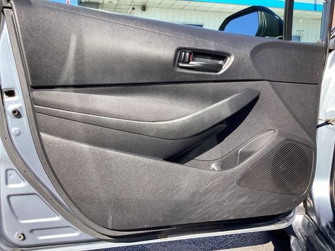 Used 2022 Toyota Corolla LE image 26