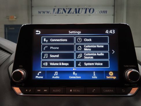 Used 2021 Nissan Sentra SV image 15