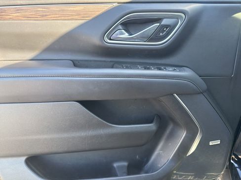 Used 2021 Chevrolet Tahoe LT w/ LT Signature Package image 10